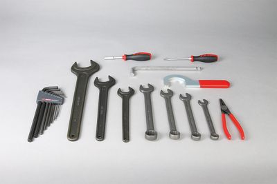 Set of tools DESOI AirPower L36-2C